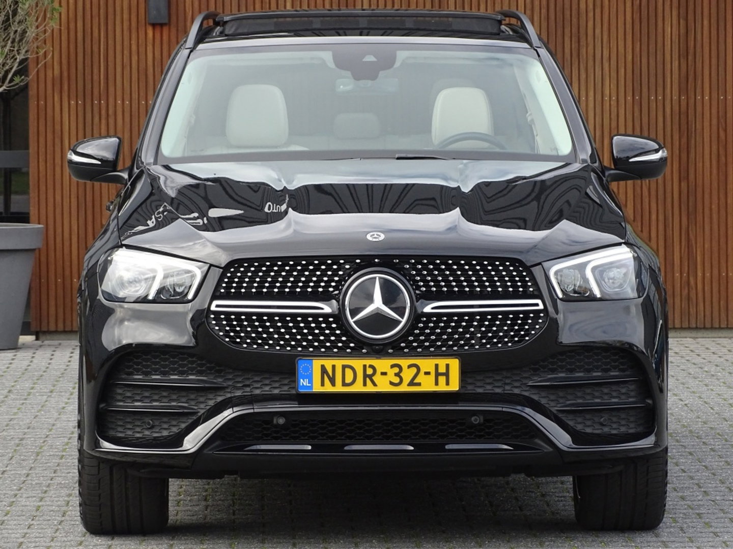 Mercedes-Benz GLE 350e 333PK 4-Matic AMG / panorama / Burmester / LED