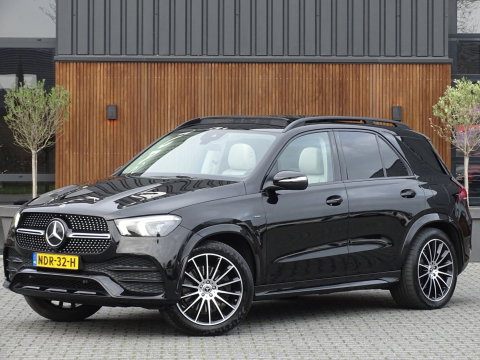 Mercedes-Benz GLE 350e 333PK 4-Matic AMG / panorama / Burmester / LED