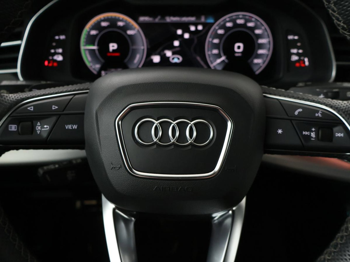 Audi Q8 60 TFSI e quattro Pro Line S Competition | SOH 79,5% | Cruise control | Memory | Stoelverwarming | 360 camera | Navigatie | Carplay | Climate control