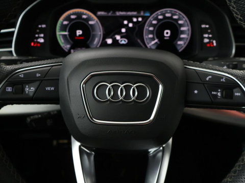 Audi Q8 60 TFSI e quattro Pro Line S Competition | SOH 79,5 % |