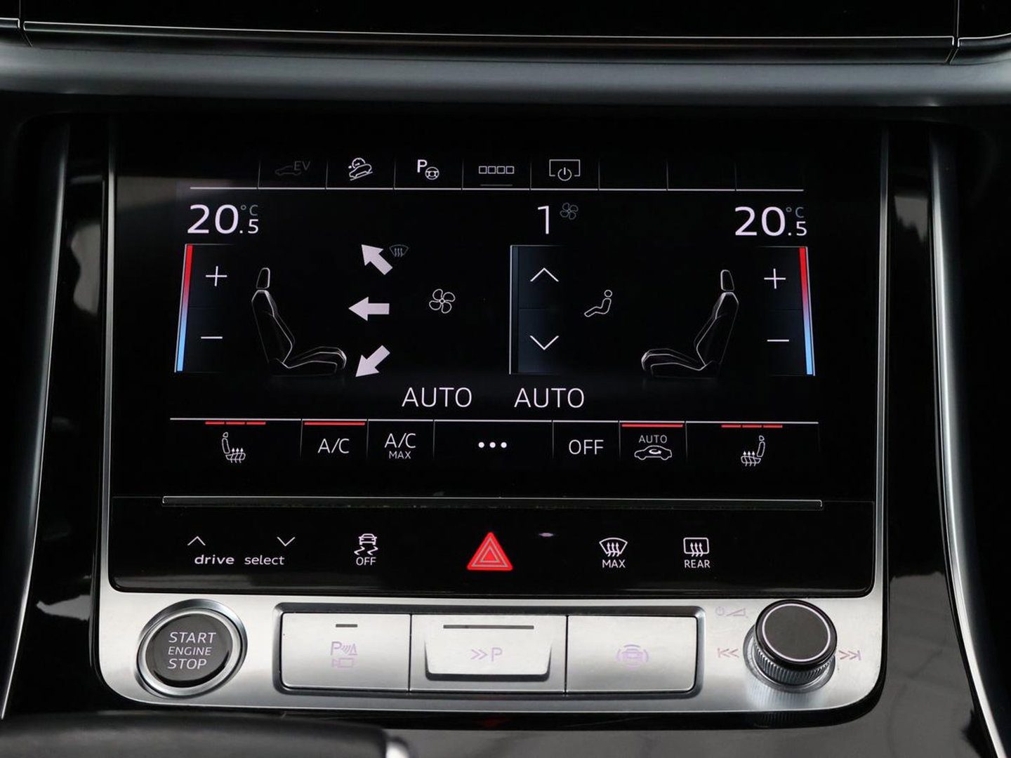 Audi Q8 60 TFSI e quattro Pro Line S Competition | SOH 79,5% | Cruise control | Memory | Stoelverwarming | 360 camera | Navigatie | Carplay | Climate control