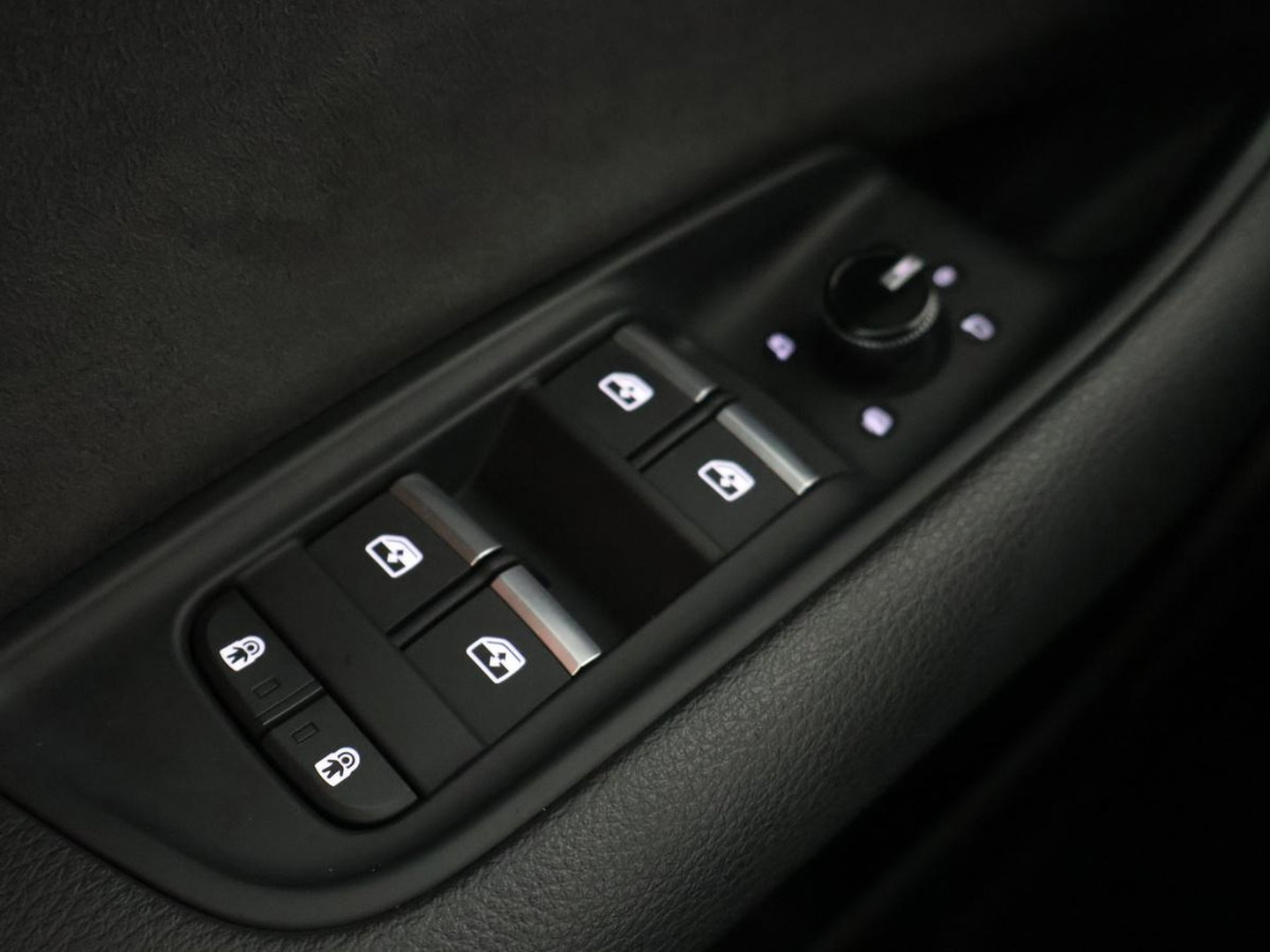 Audi Q8 60 TFSI e quattro Pro Line S Competition | SOH 79,5% | Cruise control | Memory | Stoelverwarming | 360 camera | Navigatie | Carplay | Climate control