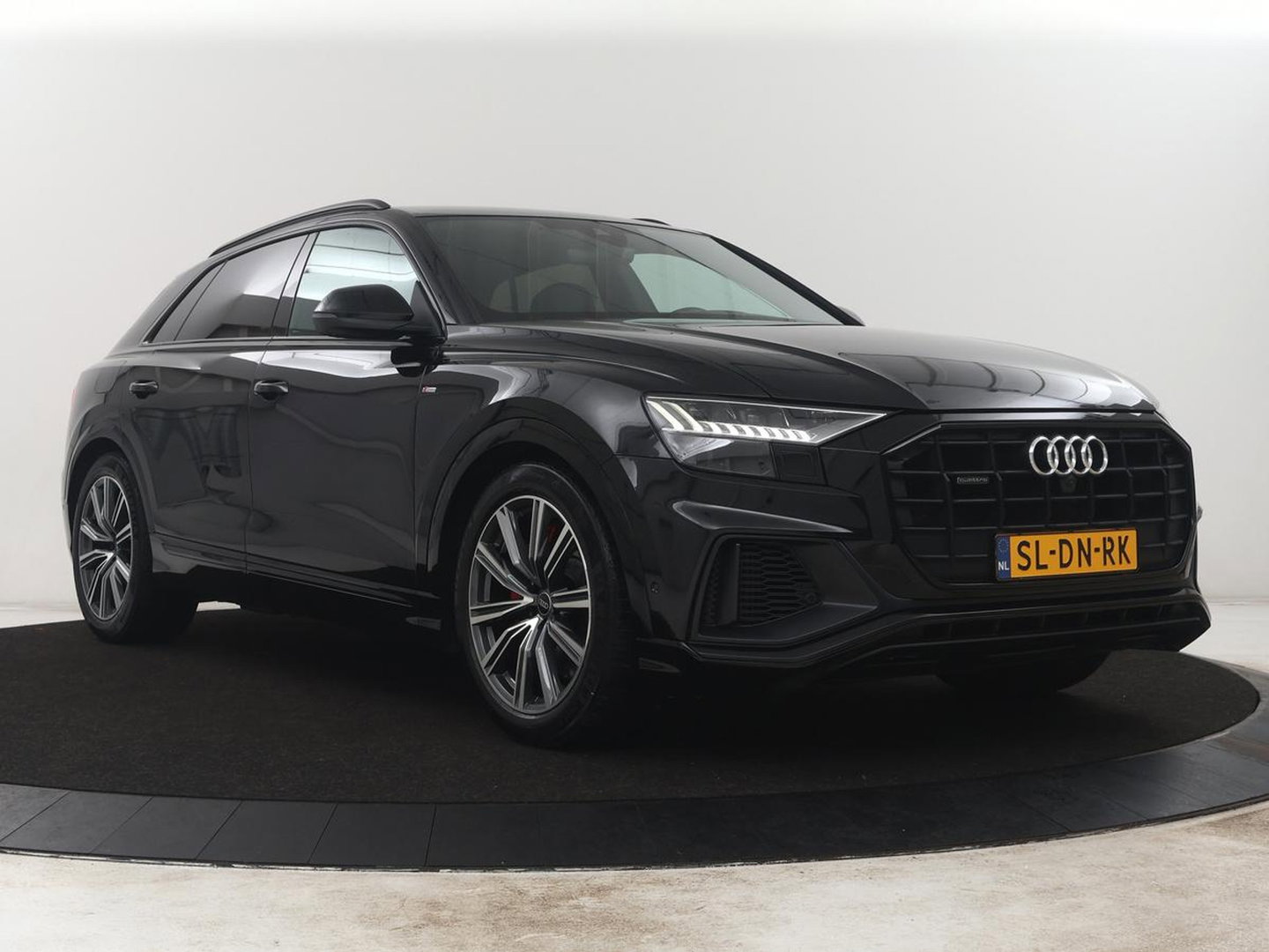 Audi Q8 60 TFSI e quattro Pro Line S Competition | SOH 79,5% | Cruise control | Memory | Stoelverwarming | 360 camera | Navigatie | Carplay | Climate control