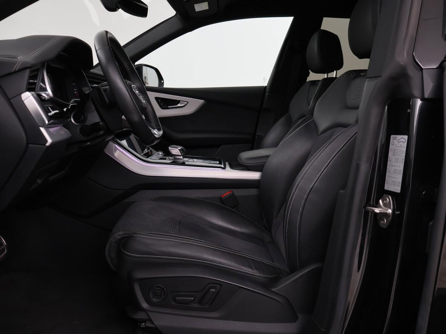 Audi Q8 60 TFSI e quattro Pro Line S Competition | SOH 79,5% | Cruise control | Memory | Stoelverwarming | 360 camera | Navigatie | Carplay | Climate control