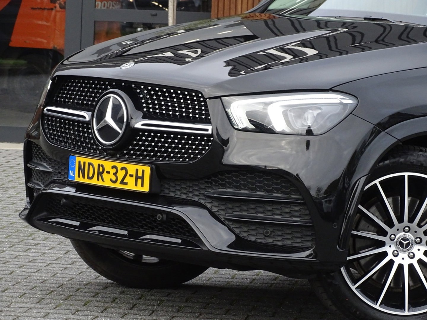 Mercedes-Benz GLE 350e 333PK 4-Matic AMG / panorama / Burmester / LED