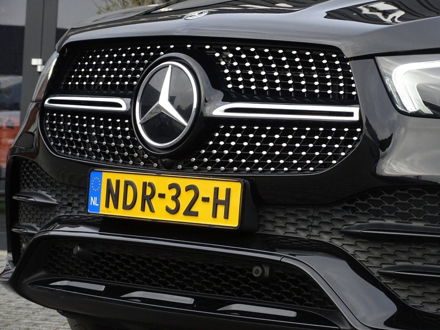 Mercedes-Benz GLE 350e 333PK 4-Matic AMG / panorama / Burmester / LED