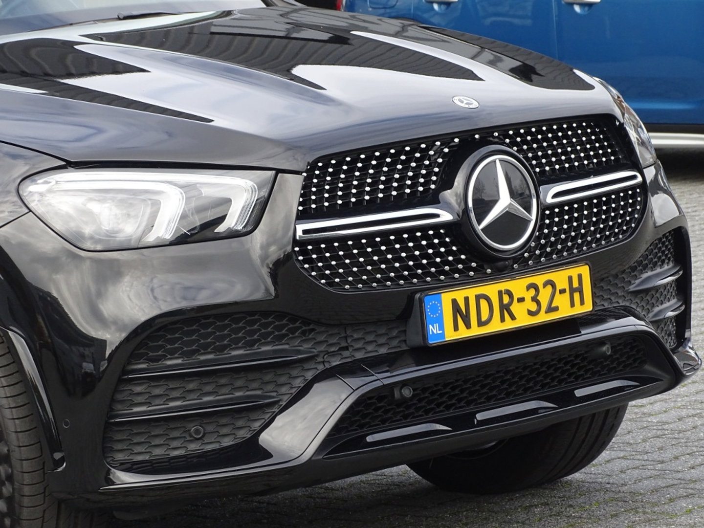 Mercedes-Benz GLE 350e 333PK 4-Matic AMG / panorama / Burmester / LED