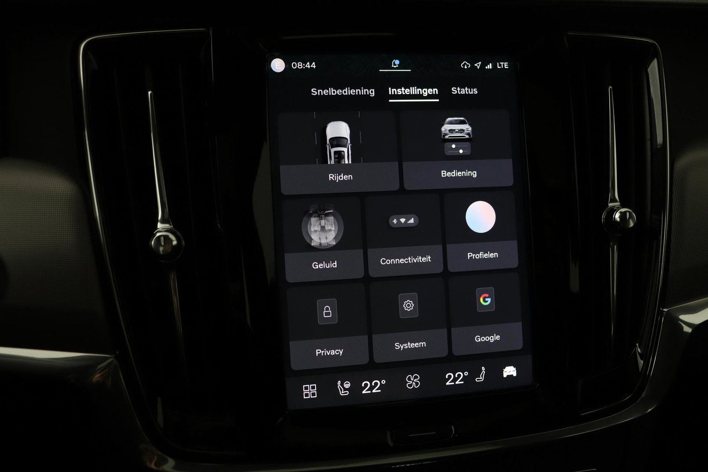 Volvo V90 T6 Ultra Dark | Panoramadak | Trekhaak | 360-camera | Head-Up | Harman/Kardon