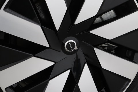 Volvo V90 T6 Ultra Dark | Panoramadak | Trekhaak | 360-camera | Head-Up | Harman/Kardon