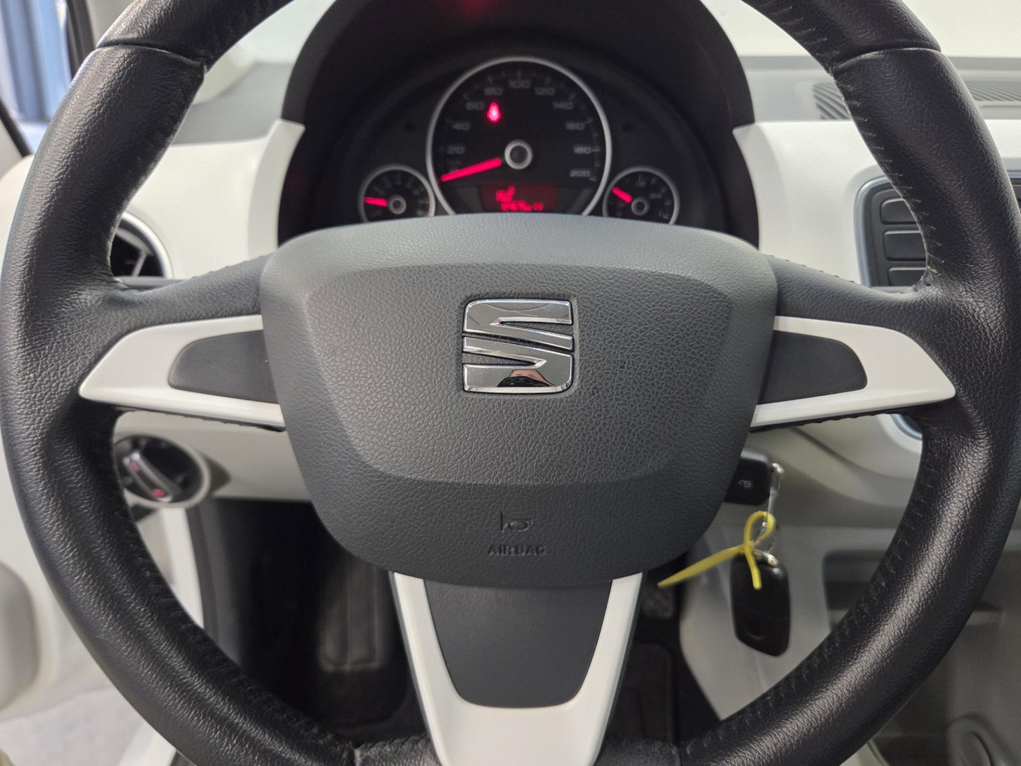 SEAT Mii 1.0 Style 5Deurs Airco 14"LM Leerp.