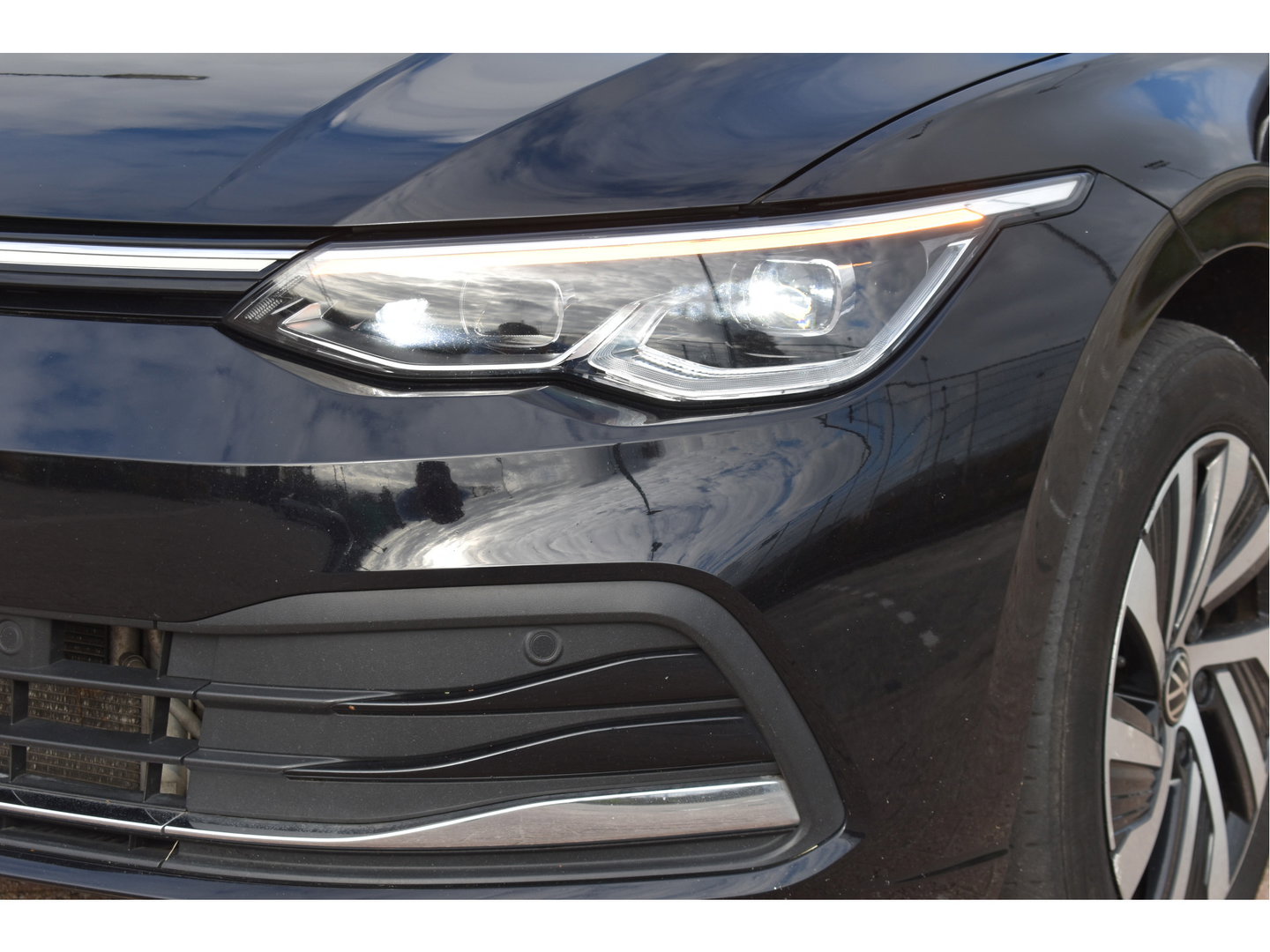 Volkswagen Golf 1.4 eHybrid Style 204 pk PHEV | NL-Auto | Elekt.stoel massage | Carplay | DAB | Standkachel | Adapt.CC | IQ-LED | NAP