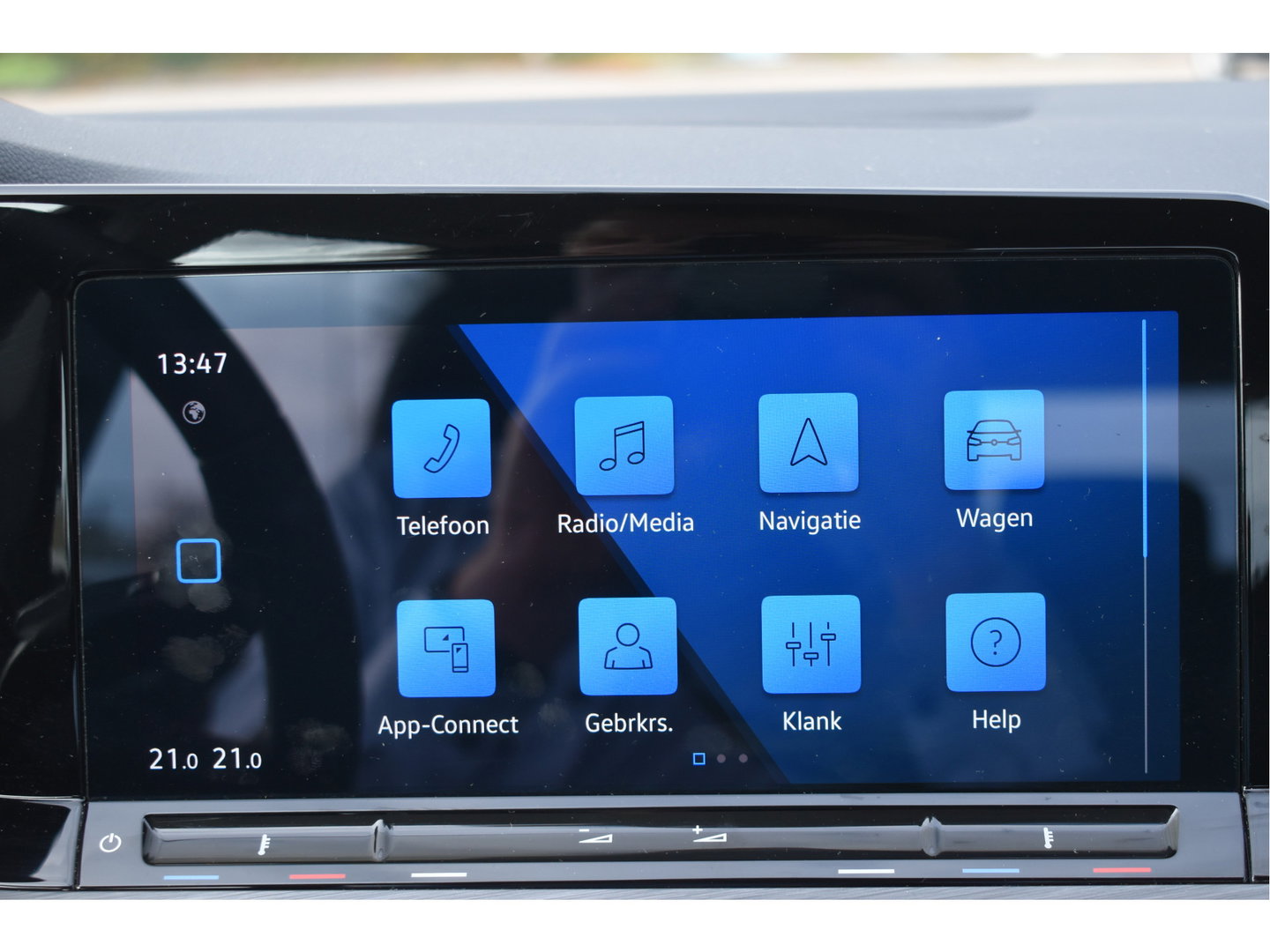Volkswagen Golf 1.4 eHybrid Style 204 pk PHEV | NL-Auto | Elekt.stoel massage | Carplay | DAB | Standkachel | Adapt.CC | IQ-LED | NAP