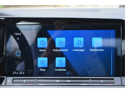 Volkswagen Golf 1.4 eHybrid Style 204 pk PHEV | NL-Auto | Elekt.stoel massage | Carplay | DAB | Standkachel | Adapt.CC | IQ-LED | NAP