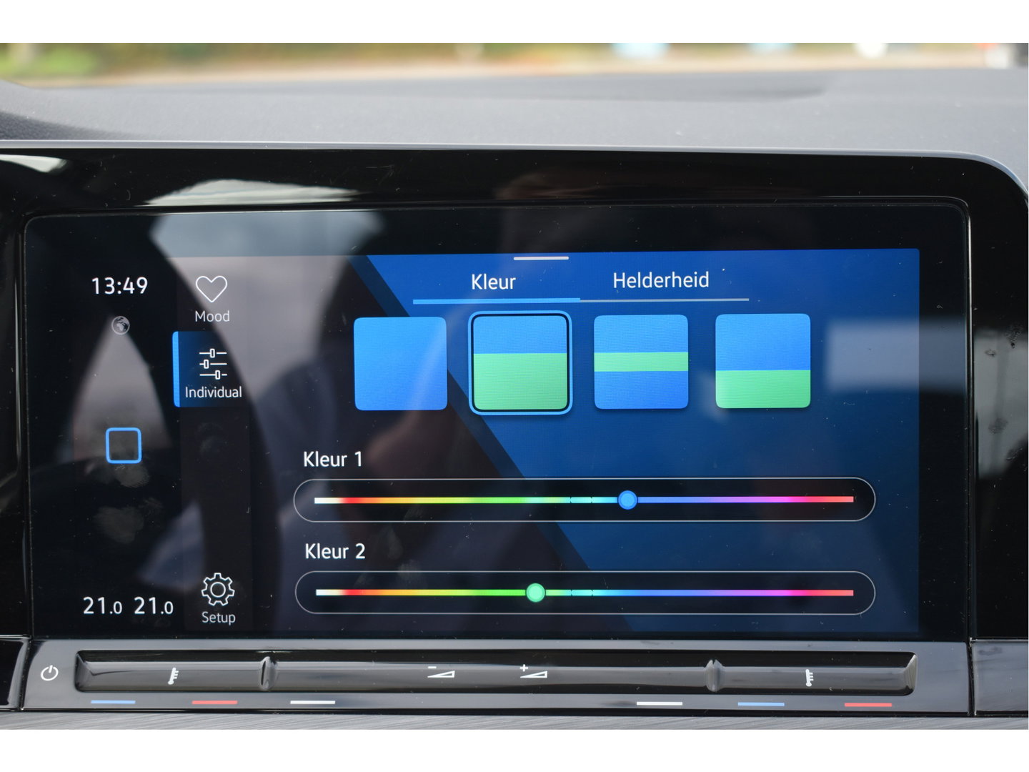 Volkswagen Golf 1.4 eHybrid Style 204 pk PHEV | NL-Auto | Elekt.stoel massage | Carplay | DAB | Standkachel | Adapt.CC | IQ-LED | NAP
