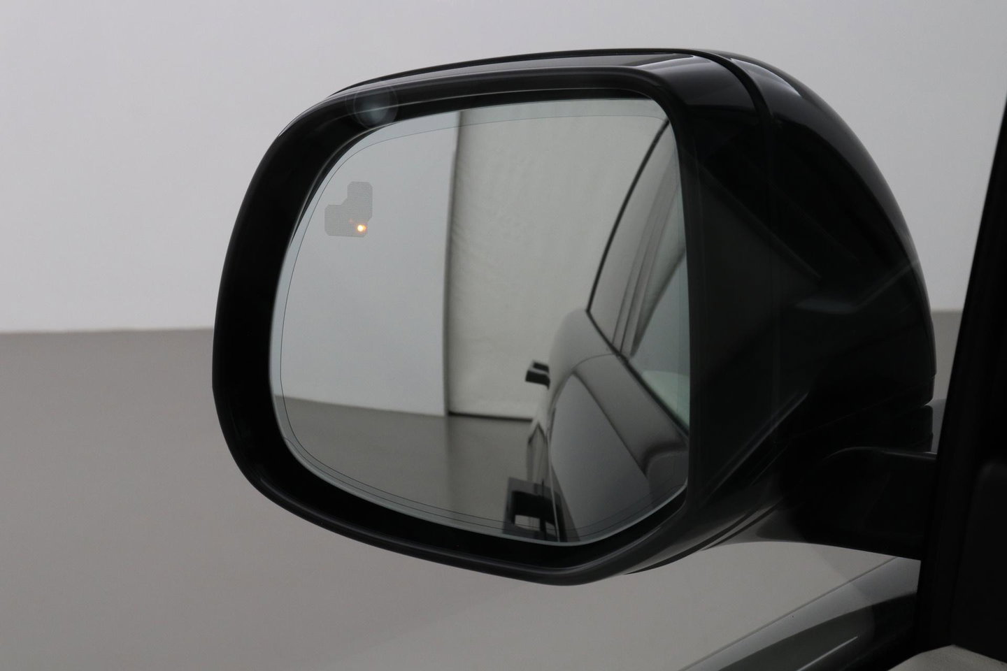 Land Rover Range Rover P460e Autobiography | Meridian Signature | Panoramadak | ClearSight | Massage+Ventilatie | Koelbox | 22 Inch