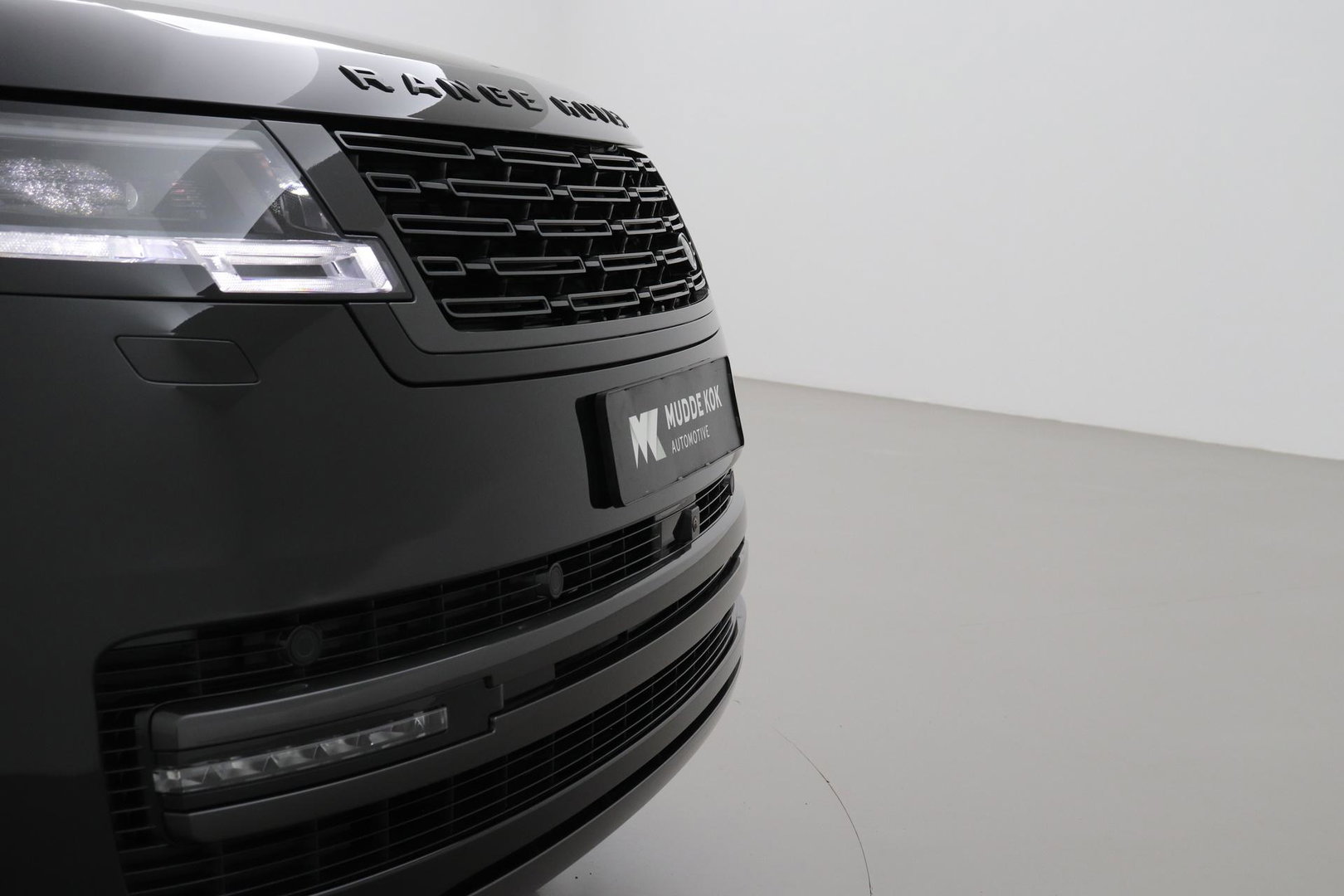 Land Rover Range Rover P460e Autobiography | Meridian Signature | Panoramadak | ClearSight | Massage+Ventilatie | Koelbox | 22 Inch