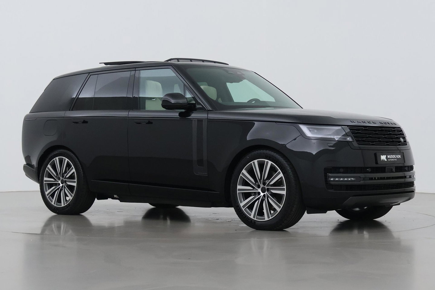 Land Rover Range Rover P460e Autobiography | Meridian Signature | Panoramadak | ClearSight | Massage+Ventilatie | Koelbox | 22 Inch
