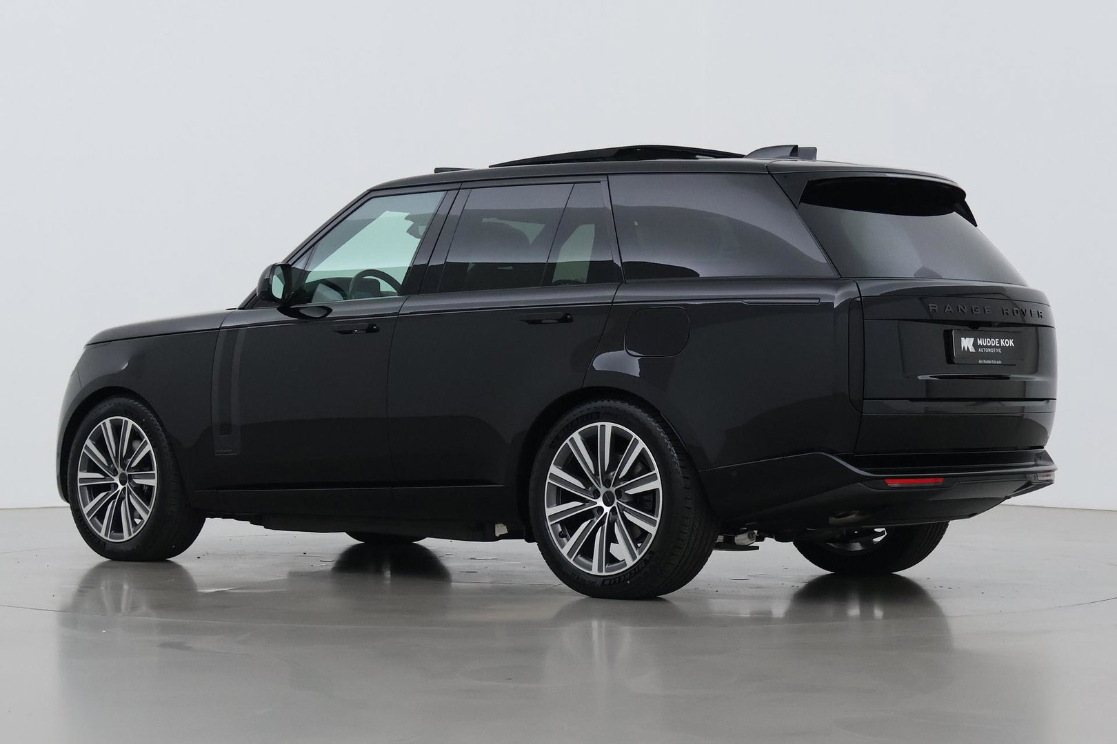 Land Rover Range Rover P460e Autobiography | Meridian Signature | Panoramadak | ClearSight | Massage+Ventilatie | Koelbox | 22 Inch