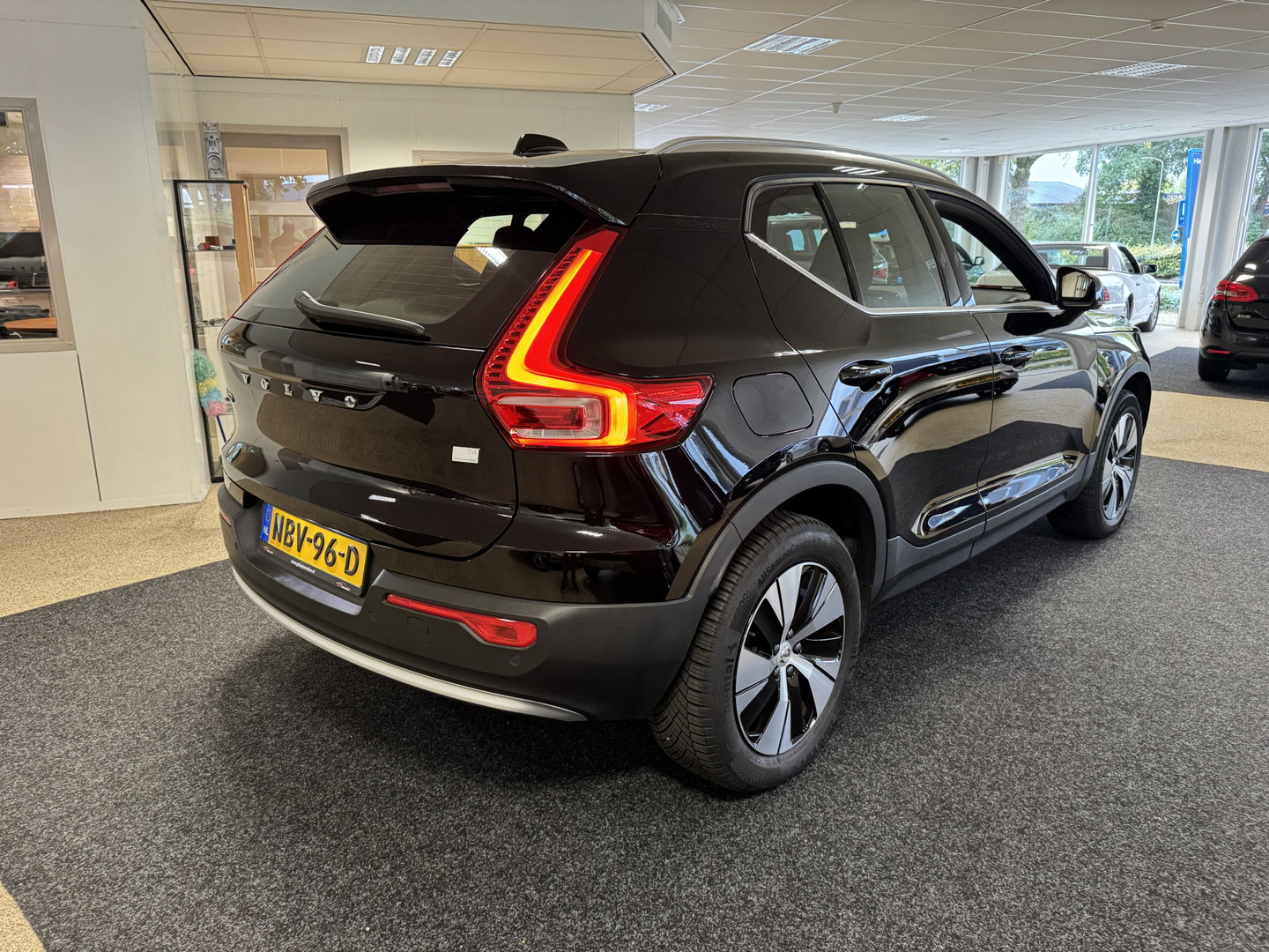Volvo XC40 1.5 T4 Recharge van eerste eigenaar afkomstig