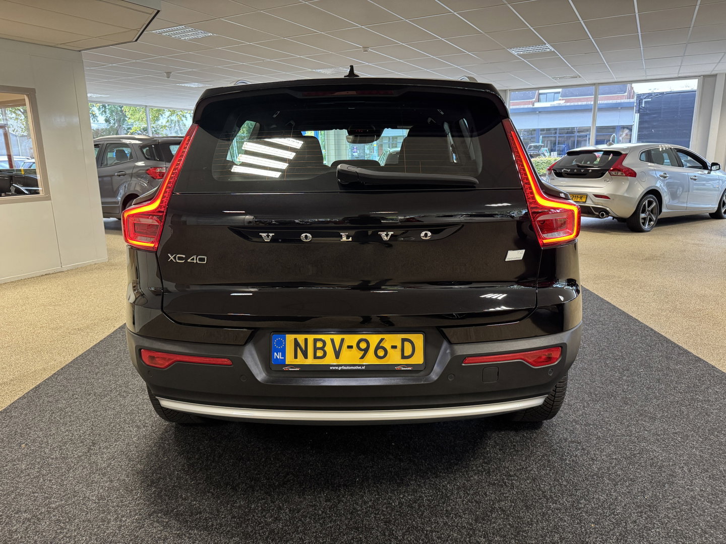 Volvo XC40 1.5 T4 Recharge van eerste eigenaar afkomstig
