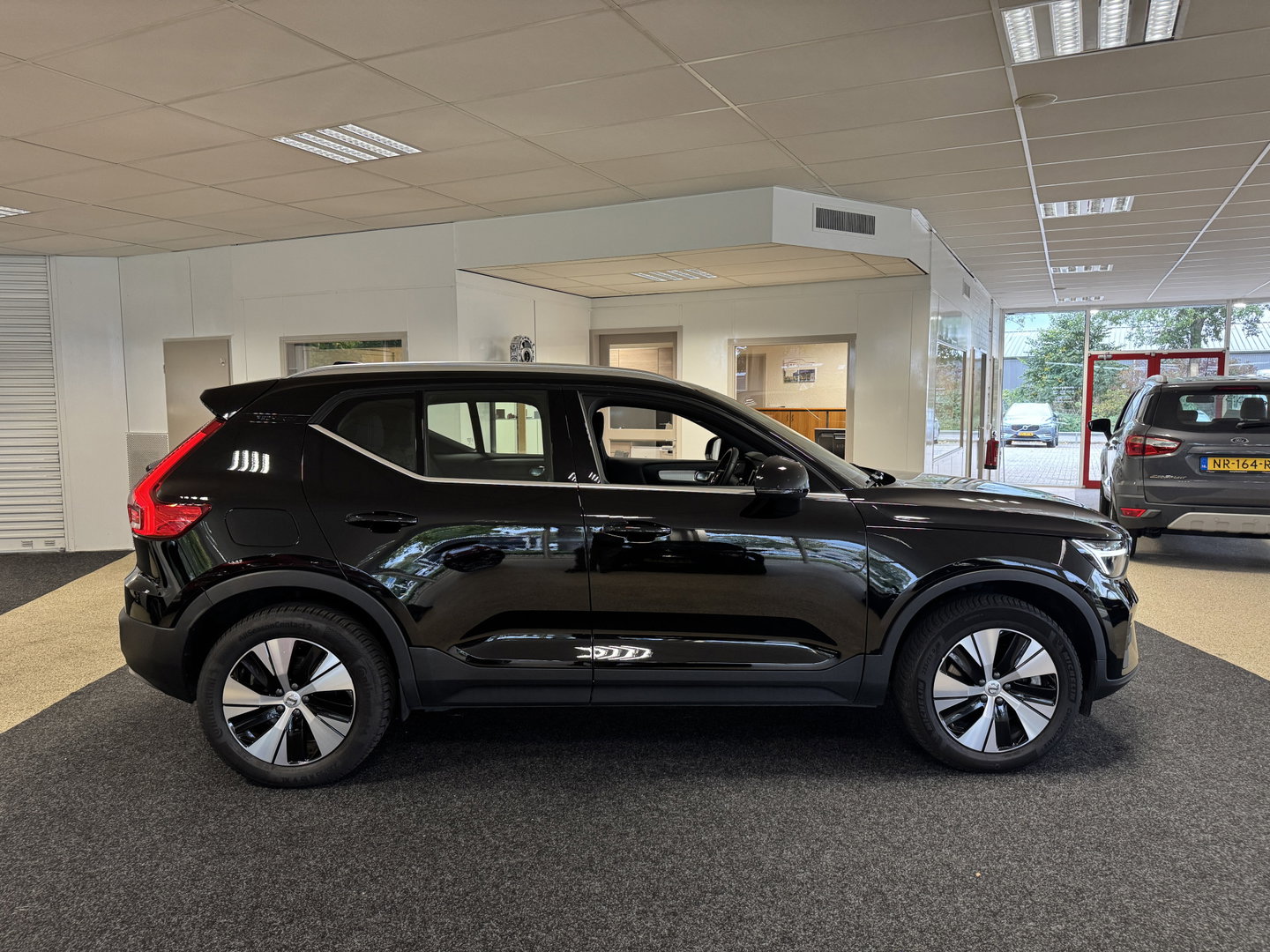Volvo XC40 1.5 T4 Recharge van eerste eigenaar afkomstig