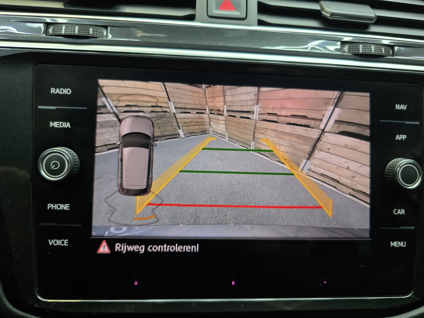 Volkswagen Tiguan 1.5 TSI ACT Highline Keyless LED Navi Camera Trekhaak Navi PDC LM