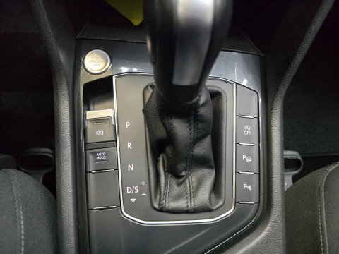 Volkswagen Tiguan 1.5 TSI ACT Highline Keyless LED Navi Camera Trekhaak Navi PDC LM