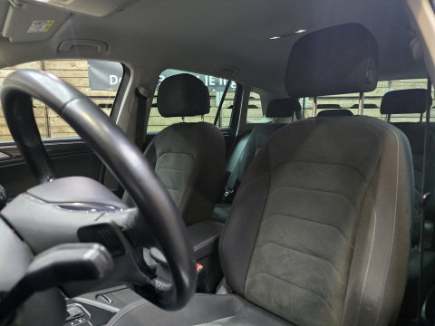 Volkswagen Tiguan 1.5 TSI ACT Highline Keyless LED Navi Camera Trekhaak Navi PDC LM
