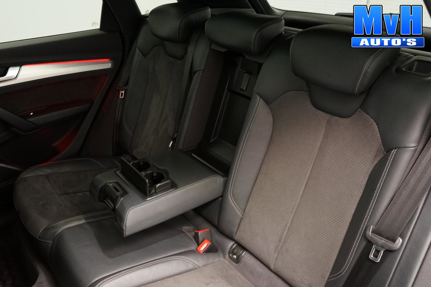 Audi SQ5 3.0 TFSI ABT quattro|425PK|PANO|LUCHTVER|B&O|MATRIX