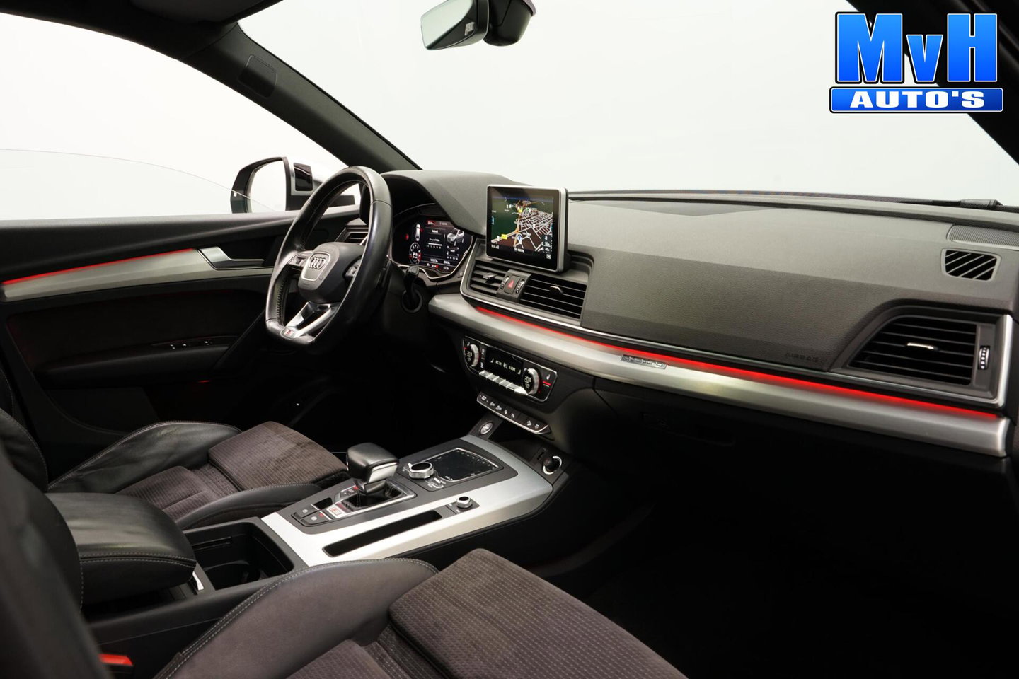 Audi SQ5 3.0 TFSI ABT quattro|425PK|PANO|LUCHTVER|B&O|MATRIX