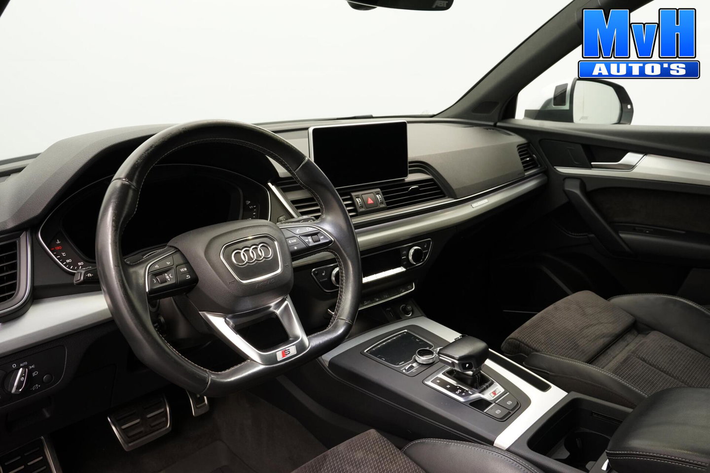 Audi SQ5 3.0 TFSI ABT quattro|425PK|PANO|LUCHTVER|B&O|MATRIX