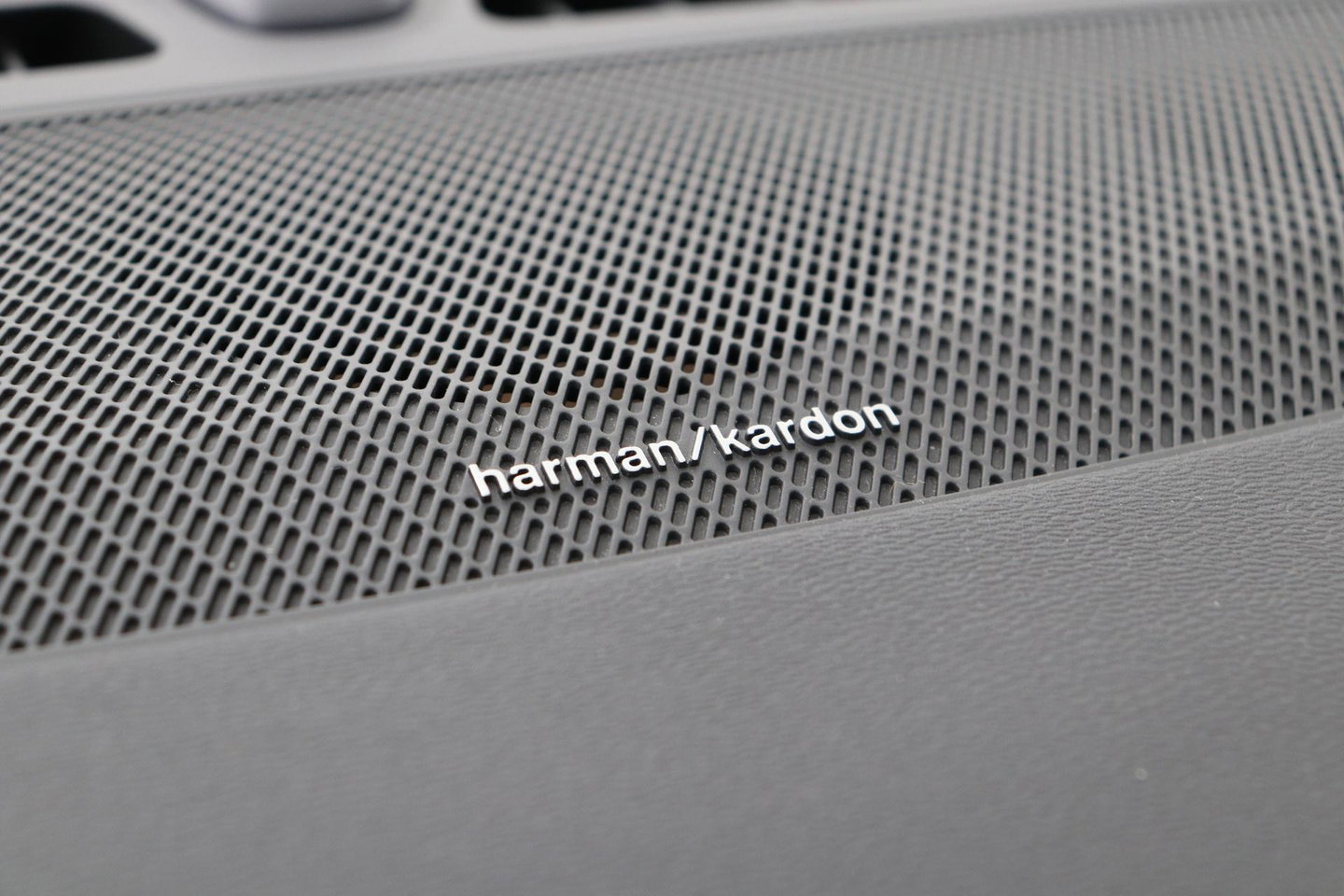 Volvo C40 Recharge Ultimate 69 kWh | Panoramadak | Harman/Kardon | BLIS |
