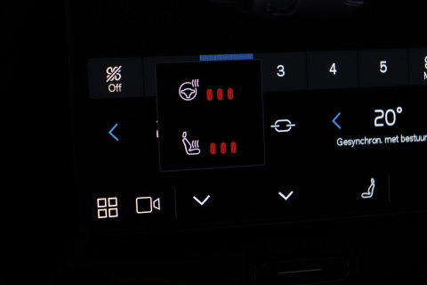 Volvo C40 Recharge Ultimate 69 kWh | Panoramadak | Harman/Kardon | BLIS |