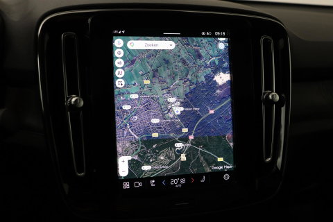 Volvo C40 Recharge Ultimate 69 kWh | Panoramadak | Harman/Kardon | BLIS |