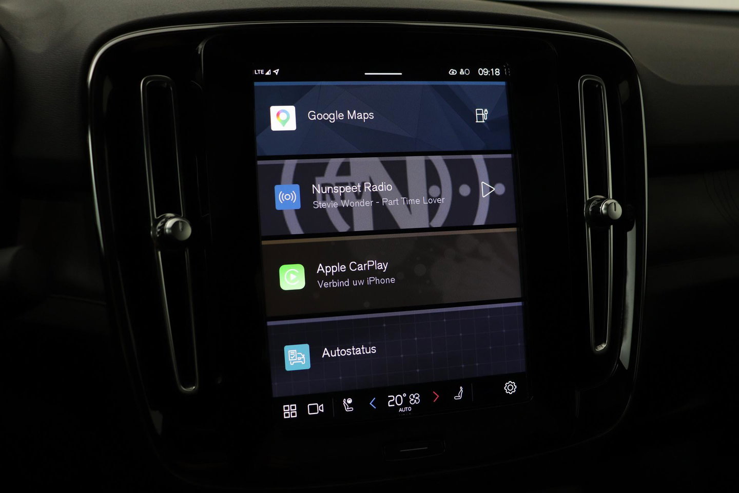 Volvo C40 Recharge Ultimate 69 kWh | Panoramadak | Harman/Kardon | BLIS |