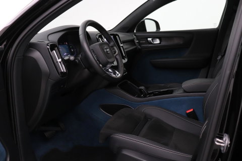 Volvo C40 Recharge Ultimate 69 kWh | Panoramadak | Harman/Kardon | BLIS |