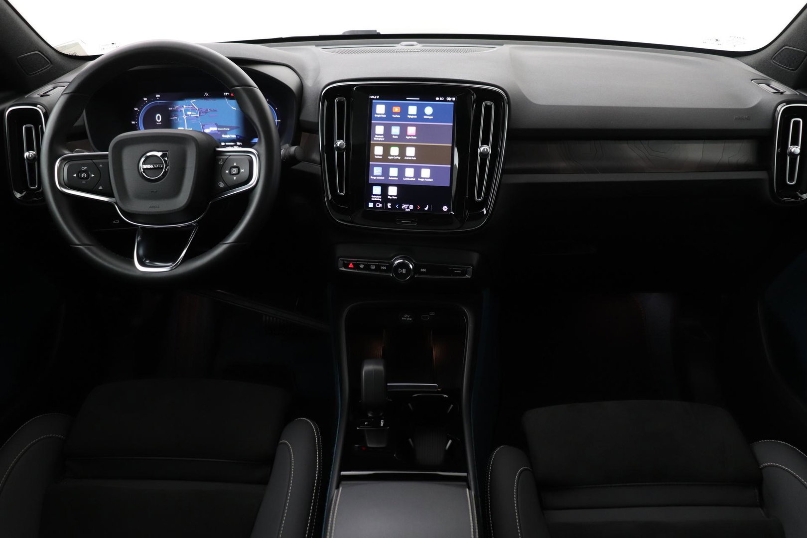 Volvo C40 Recharge Ultimate 69 kWh | Panoramadak | Harman/Kardon | BLIS |