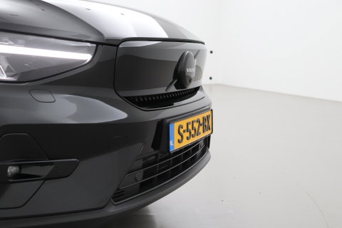 Volvo C40 Recharge Ultimate 69 kWh | Panoramadak | Harman/Kardon | BLIS |