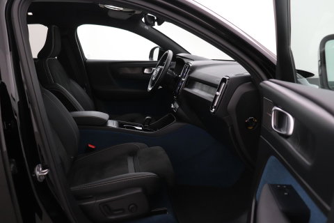 Volvo C40 Recharge Ultimate 69 kWh | Panoramadak | Harman/Kardon | BLIS |