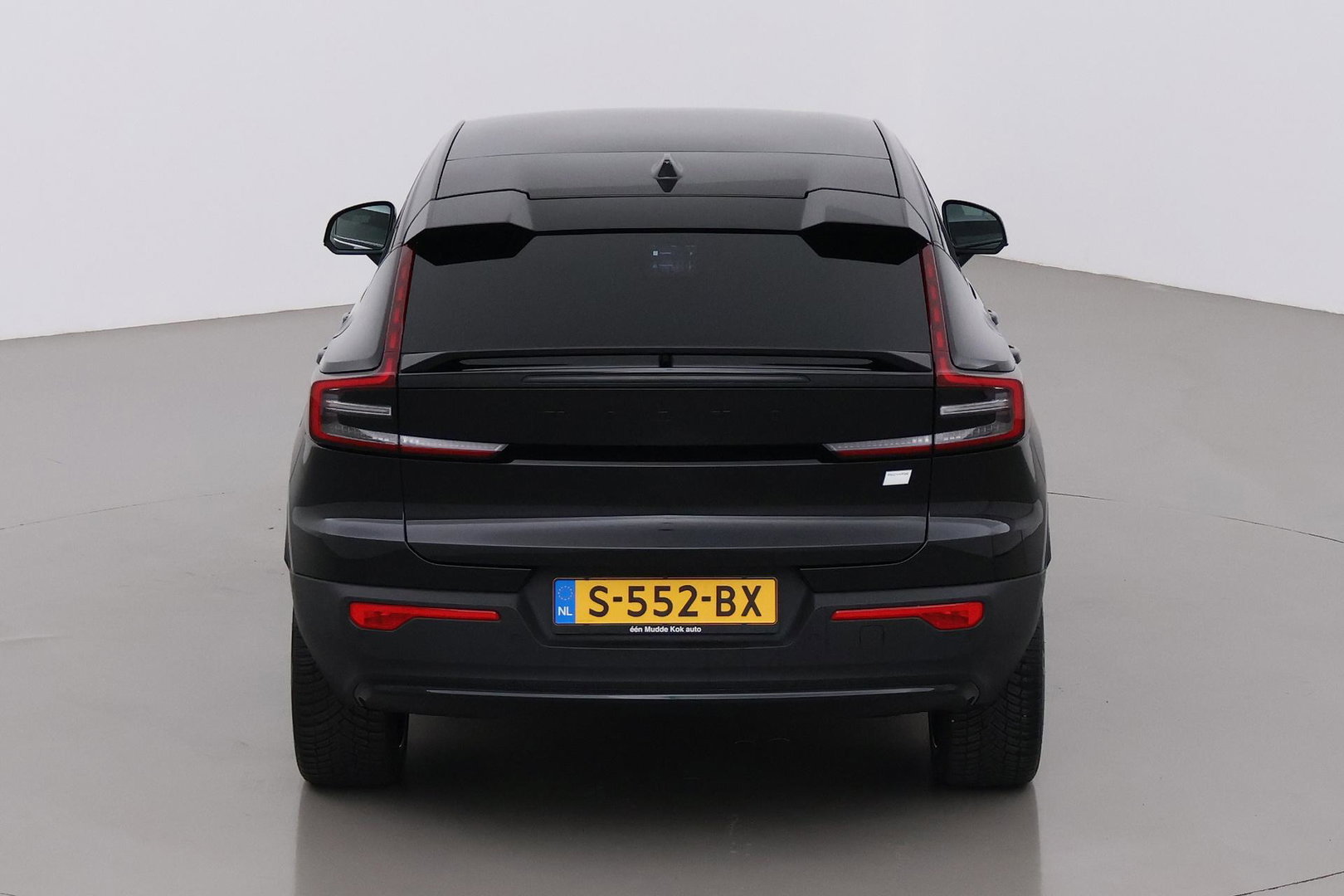 Volvo C40 Recharge Ultimate 69 kWh | Panoramadak | Harman/Kardon | BLIS |