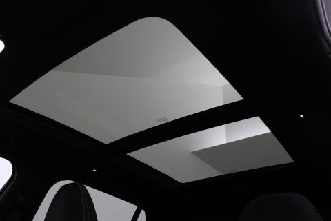 Lynk & Co 01 1.5 More | ACC | Panoramadak | 360° Camera | Stoel+Stuurverwarming | BLIS | 20 Inch