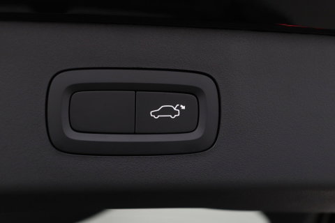 Lynk & Co 01 1.5 More | ACC | Panoramadak | 360° Camera | Stoel+Stuurverwarming | BLIS | 20 Inch