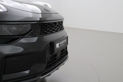 Lynk & Co 01 1.5 More | ACC | Panoramadak | 360° Camera | Stoel+Stuurverwarming | BLIS | 20 Inch