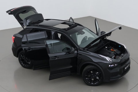 Lynk & Co 01 1.5 More | ACC | Panoramadak | 360° Camera | Stoel+Stuurverwarming | BLIS | 20 Inch