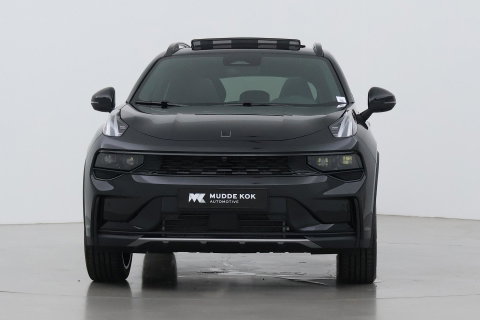 Lynk & Co 01 1.5 More | ACC | Panoramadak | 360° Camera | Stoel+Stuurverwarming | BLIS | 20 Inch