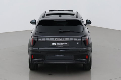 Lynk & Co 01 1.5 More | ACC | Panoramadak | 360° Camera | Stoel+Stuurverwarming | BLIS | 20 Inch