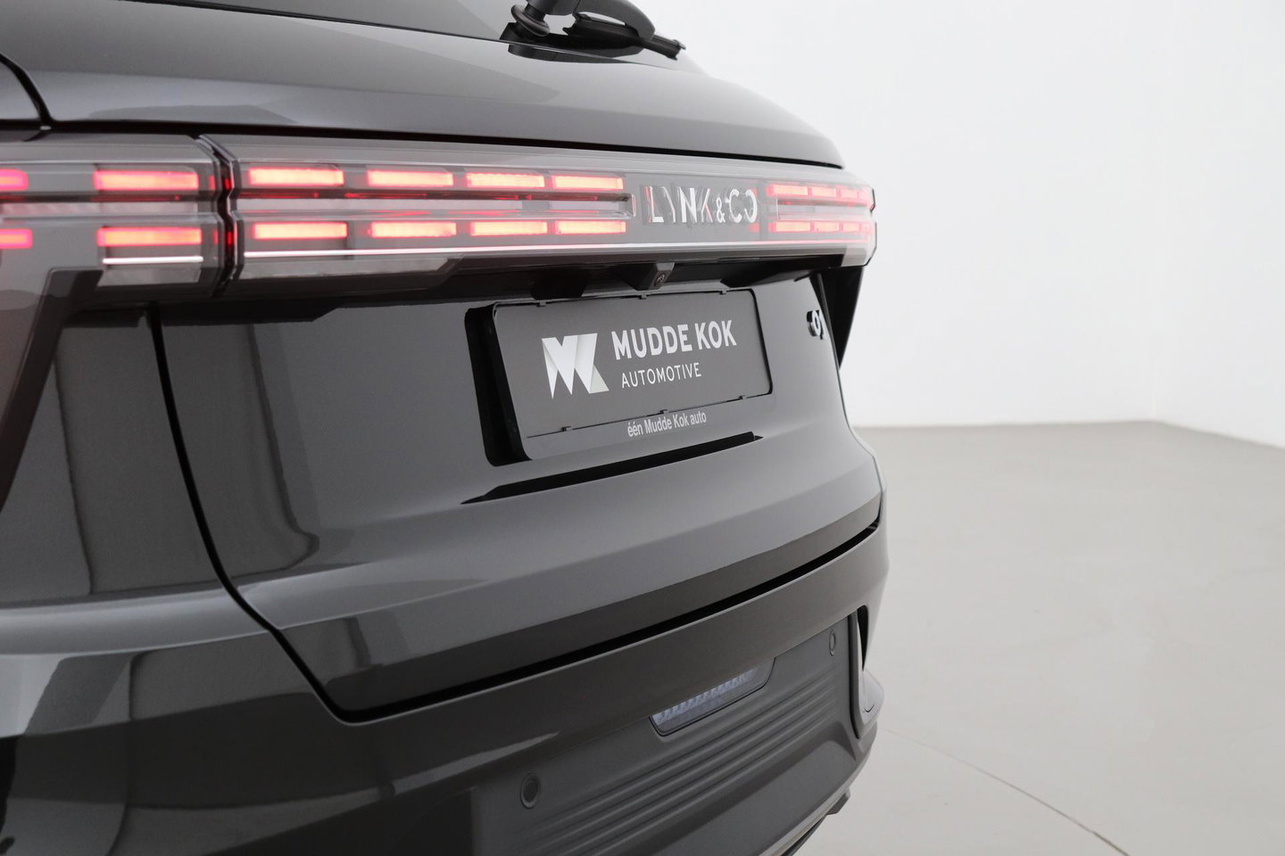 Lynk & Co 01 1.5 More | ACC | Panoramadak | 360° Camera | Stoel+Stuurverwarming | BLIS | 20 Inch