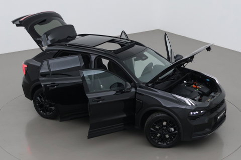 Lynk & Co 01 1.5 More | ACC | Panoramadak | 360° Camera | Stoel+Stuurverwarming | BLIS | 20 Inch