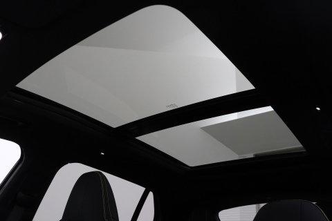 Lynk & Co 01 1.5 More | ACC | Panoramadak | 360° Camera | Stoel+Stuurverwarming | BLIS | 20 Inch