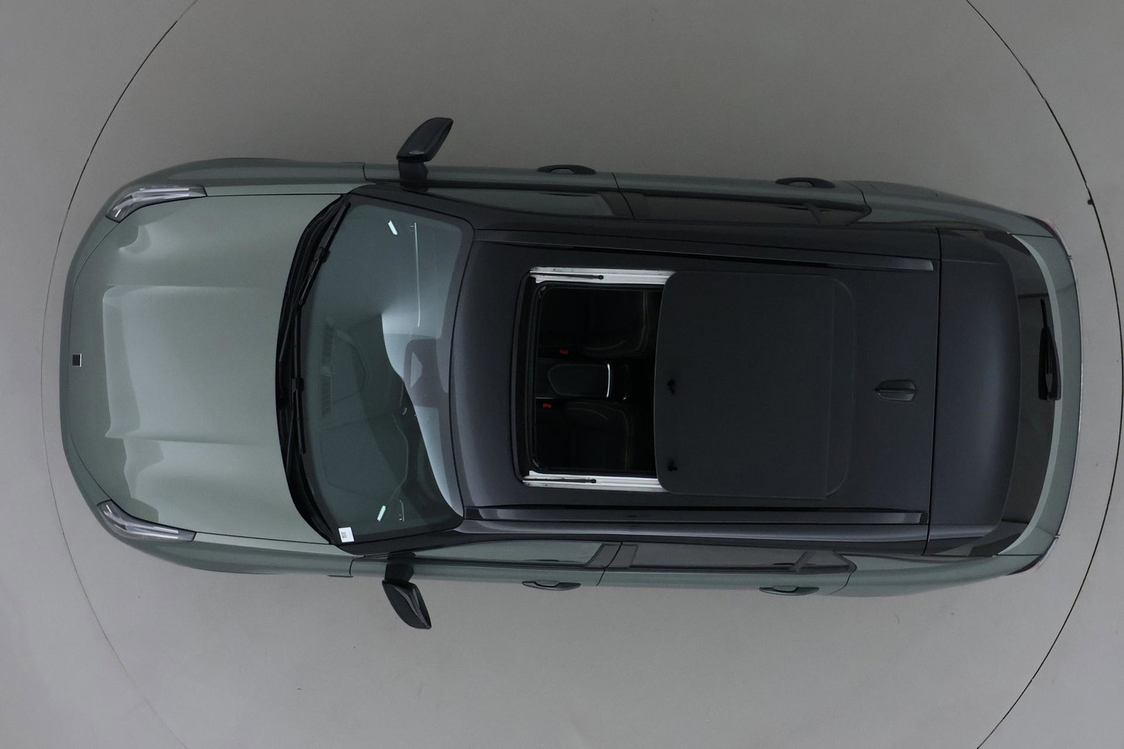 Lynk & Co 01 1.5 More | ACC | Panoramadak | 360° Camera | Stoel+Stuurverwarming | BLIS | 20 Inch